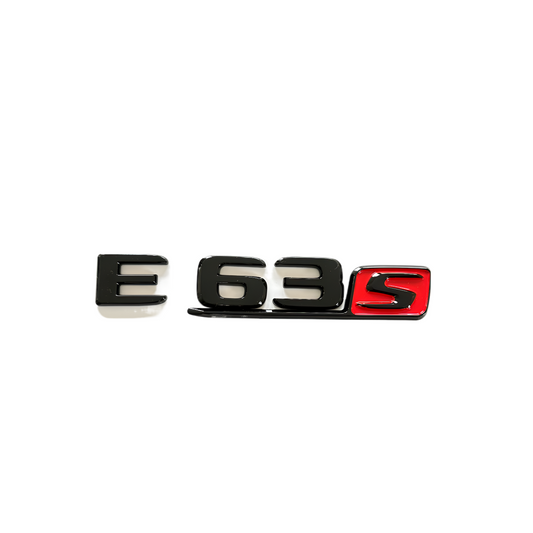 Mercedes blanksvart E63 S emblem